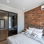 Apartman стильная с балконом на 5 фонтана *