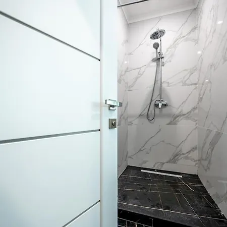 Атмосферні 4 Квартирина Поряд, 5 Станція Фонтану, З Власним Балконом Fainorent Apartment