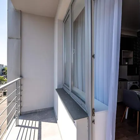 стильная с балконом на 5 фонтана