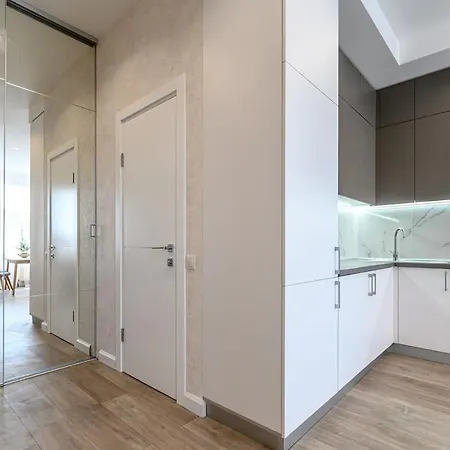 Apartment Атмосферні 4 Квартирина Поряд, 5 Станція Фонтану, З Власним Балконом Fainorent *