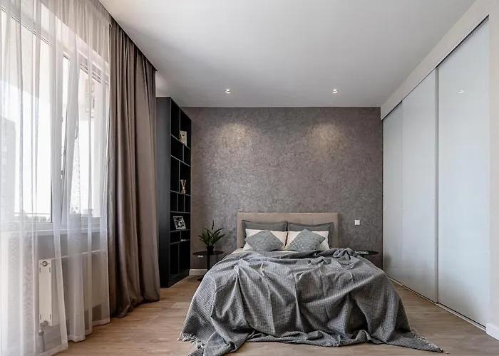 стильная с балконом на 5 фонтана *