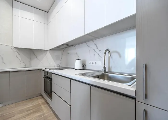 стильная с балконом на 5 фонтана *