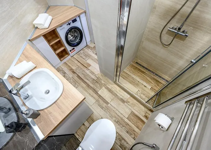 стильная с балконом на 5 фонтана