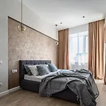 Appartement стильная с балконом на 5 фонтана Odessa