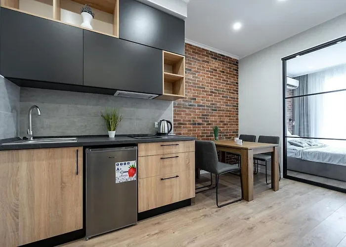 Appartement стильная с балконом на 5 фонтана Odessa