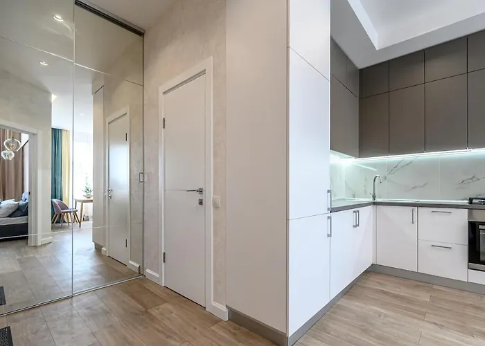 Appartement стильная с балконом на 5 фонтана *