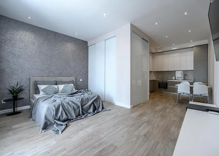 Appartement стильная с балконом на 5 фонтана Odessa